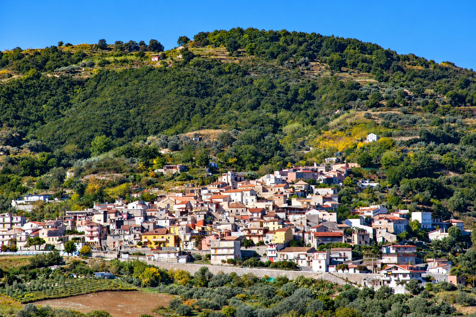 Borgo calabrese tra le colline